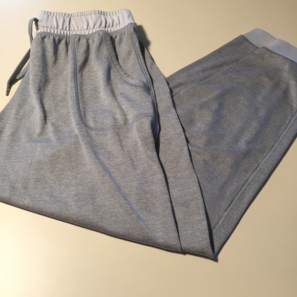 Under Armour Pants - Under Armour Heat Gear Loose Fit Pants M Grey